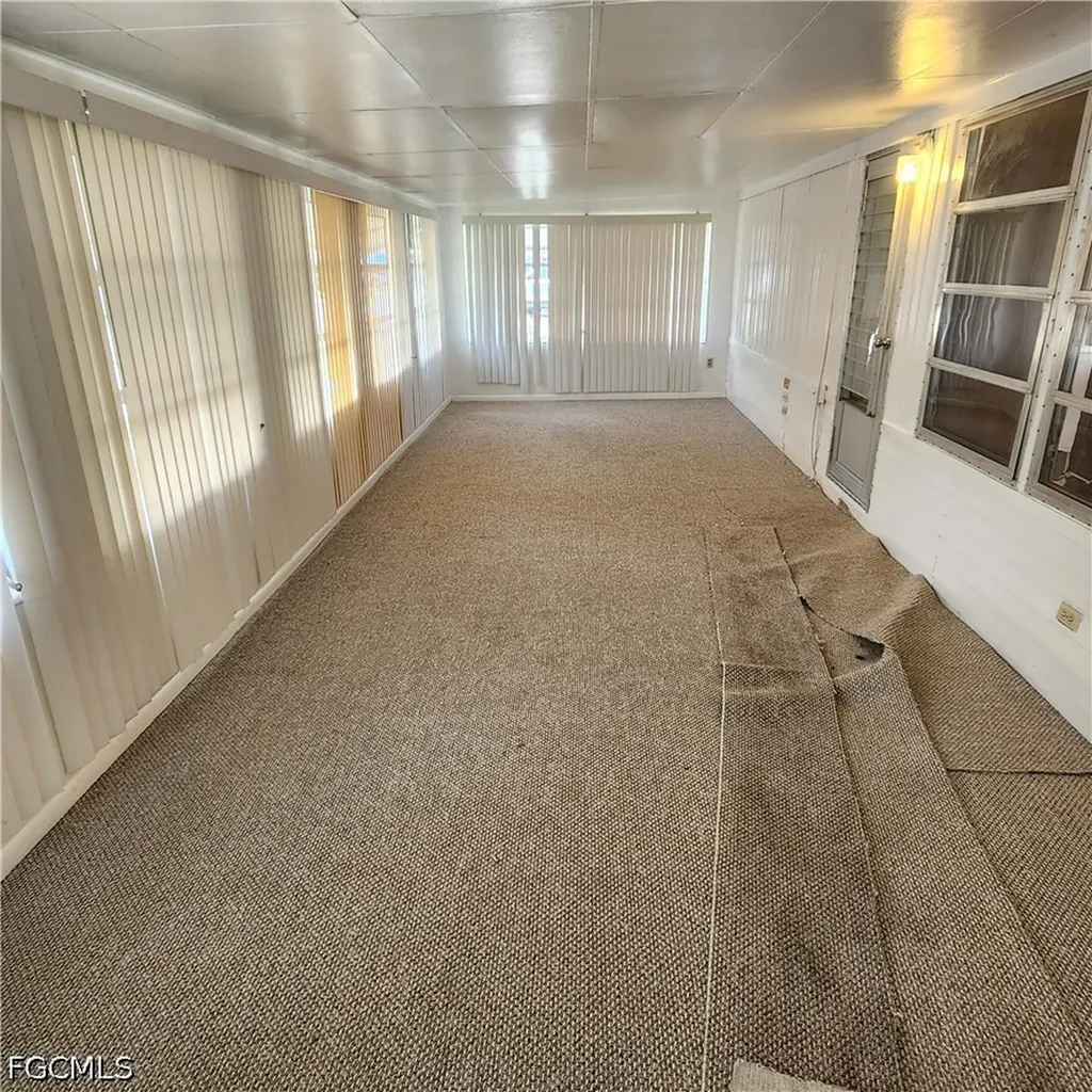 136 Amber Avenue North Fort Myers FL 33917