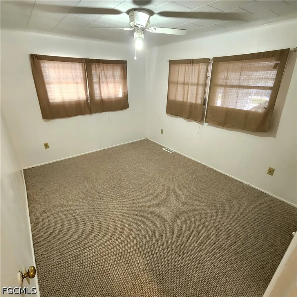 136 Amber Avenue North Fort Myers FL 33917