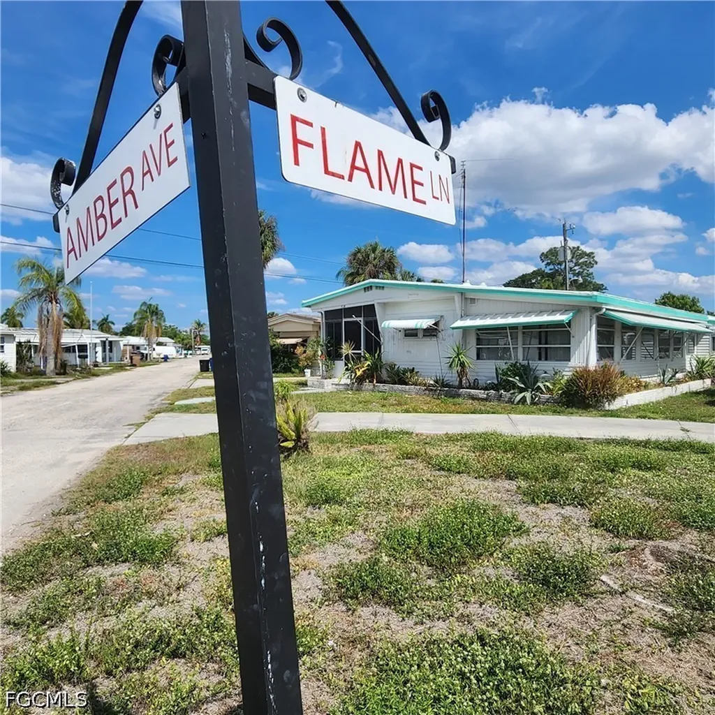 136 Amber Avenue North Fort Myers FL 33917