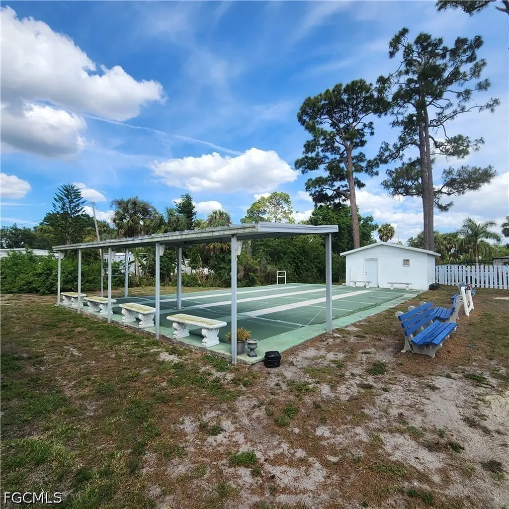 136 Amber Avenue North Fort Myers FL 33917