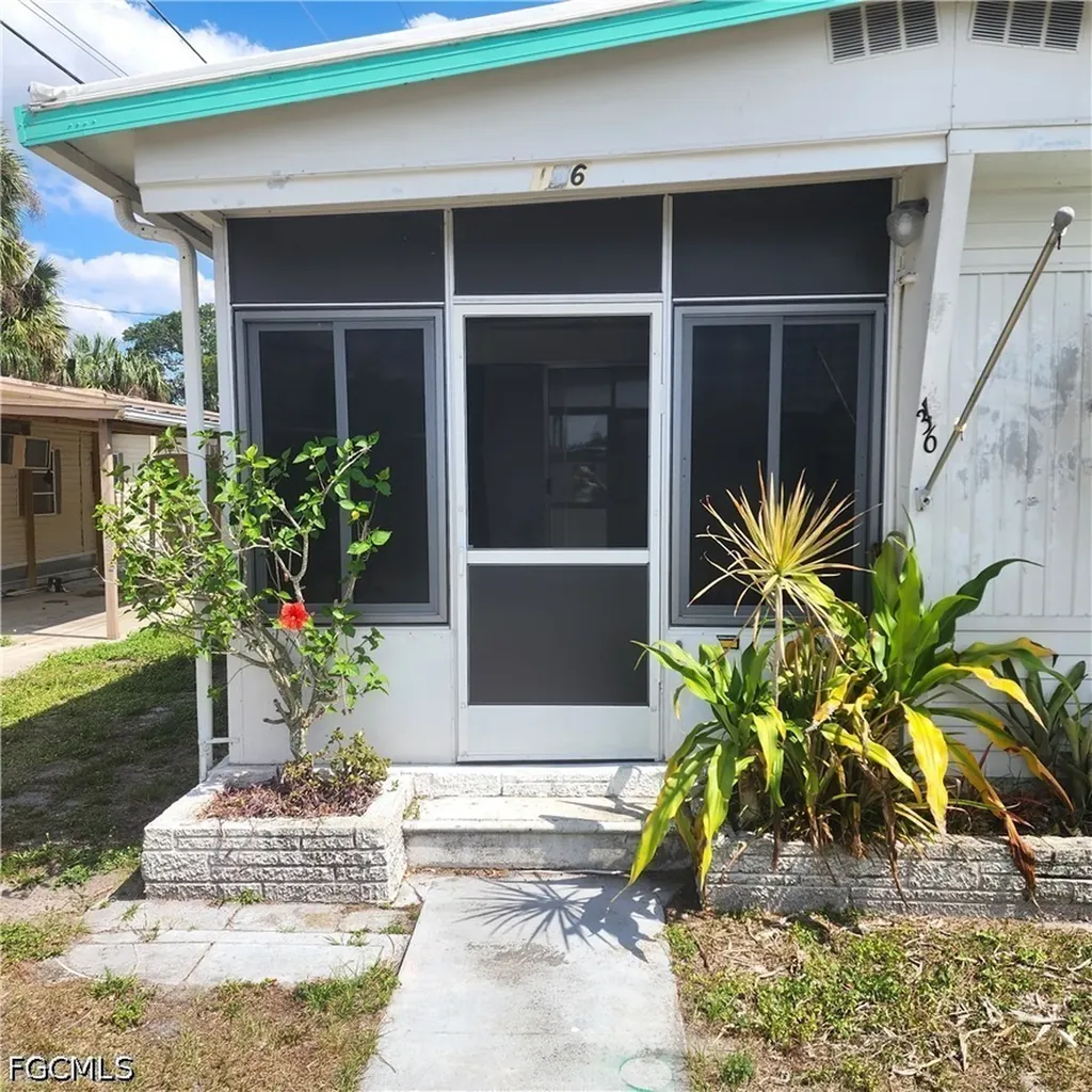 136 Amber Avenue North Fort Myers FL 33917