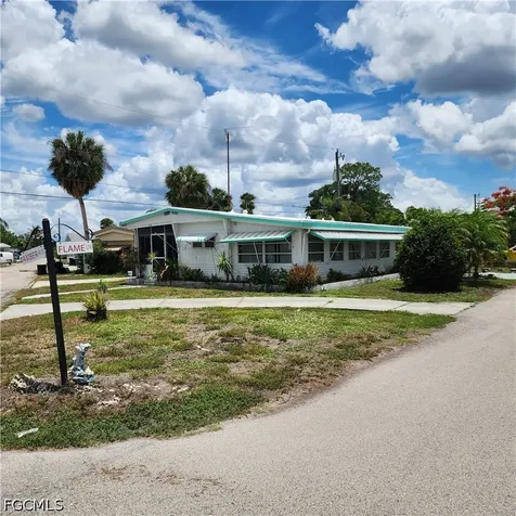 136 Amber Avenue North Fort Myers FL 33917