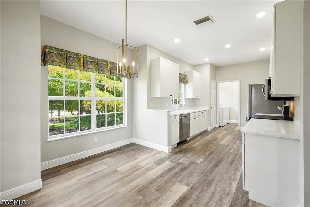 13921 Avon Park Circle Fort Myers FL 33912