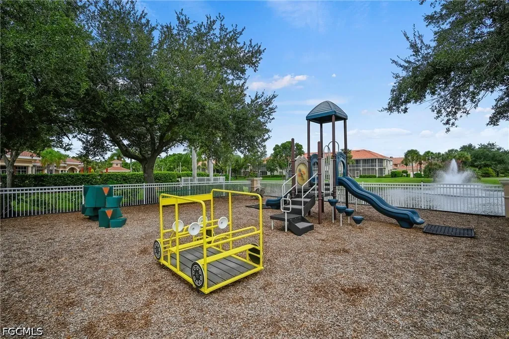 13921 Avon Park Circle Fort Myers FL 33912