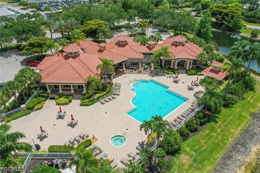 13921 Avon Park Circle Fort Myers FL 33912