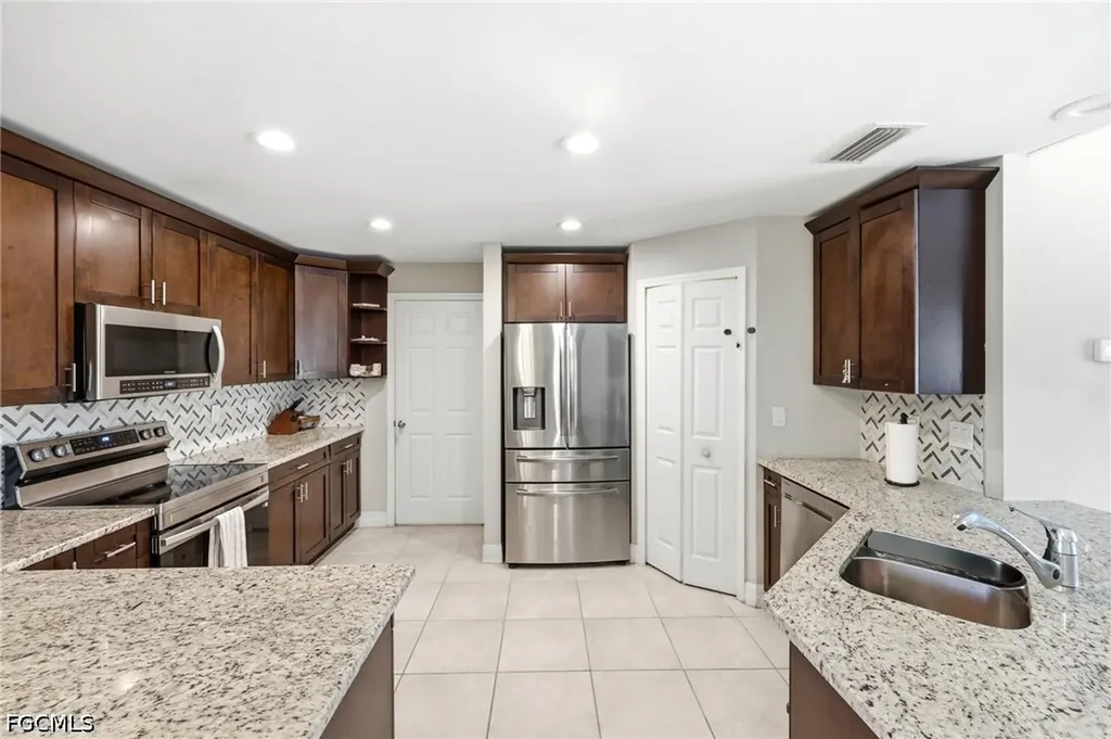 4705 Dora Avenue S Lehigh Acres FL 33976