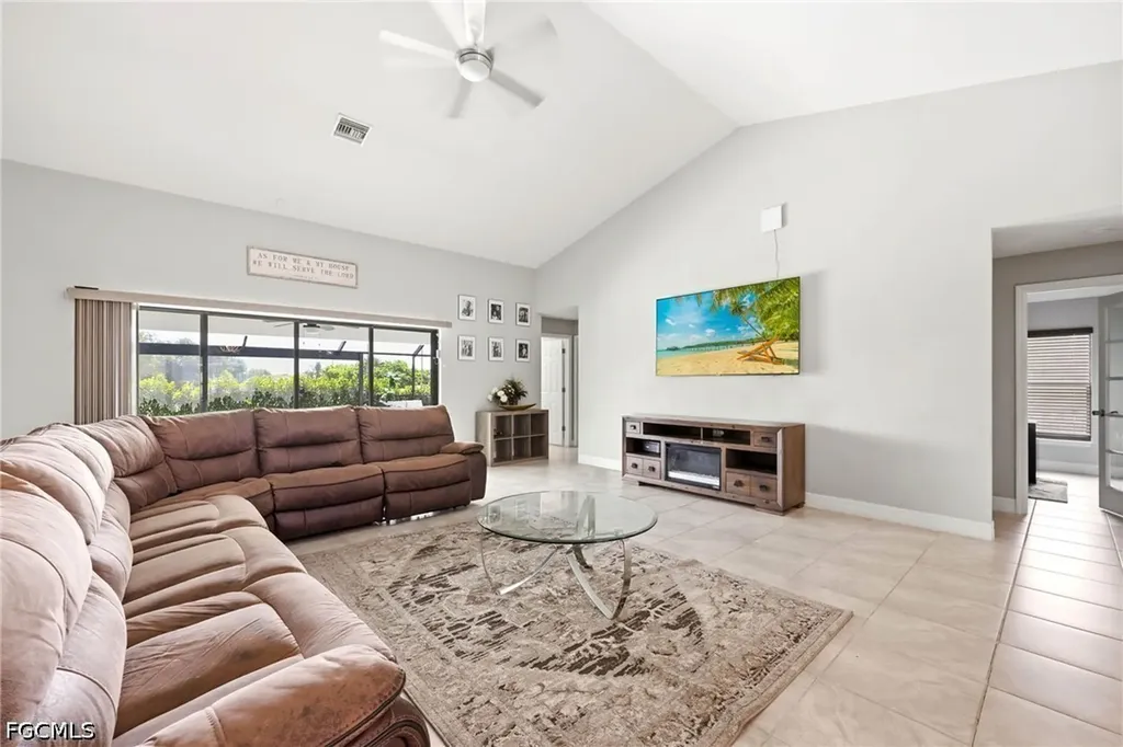 4705 Dora Avenue S Lehigh Acres FL 33976