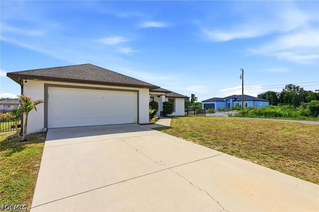 4705 Dora Avenue S Lehigh Acres FL 33976