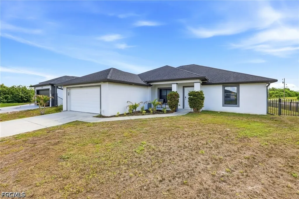4705 Dora Avenue S Lehigh Acres FL 33976