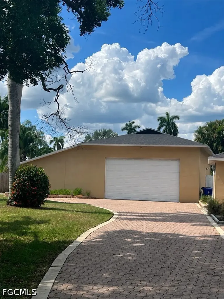 1357 Osceola Drive Fort Myers FL 33901