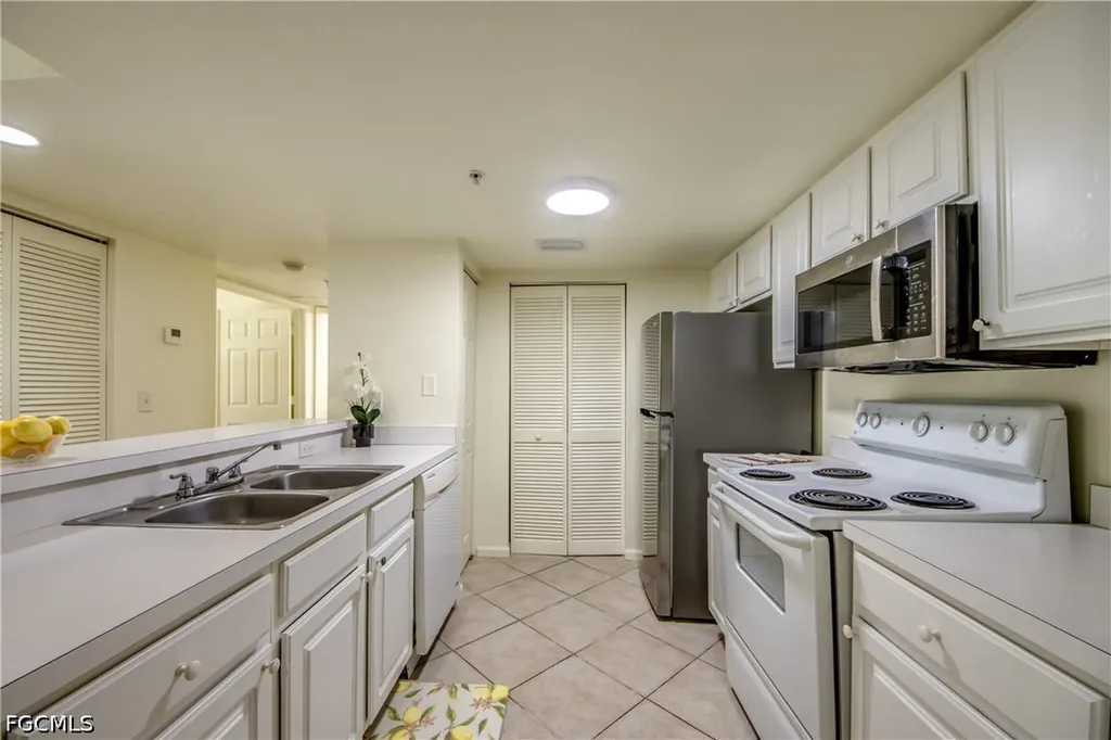4149 Residence Drive Fort Myers FL 33901