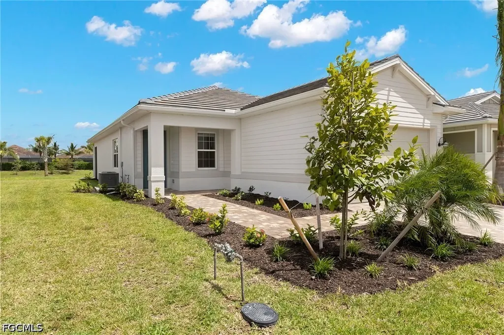 28259 Captiva Shell Loop Bonita Springs FL 34135