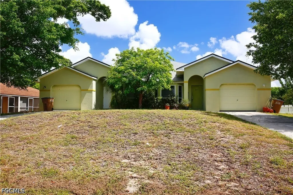631/633 SE Van Loon Terrace Cape Coral FL 33990