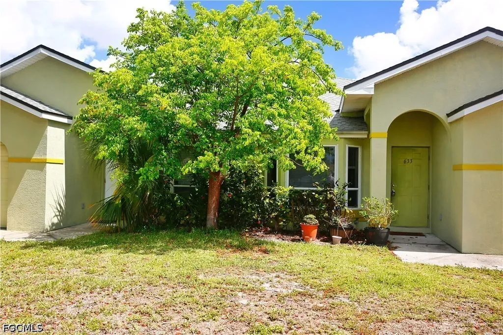 631/633 SE Van Loon Terrace Cape Coral FL 33990