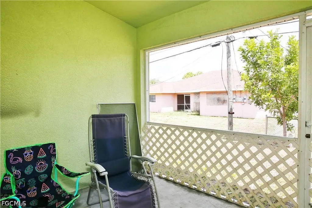 631/633 SE Van Loon Terrace Cape Coral FL 33990