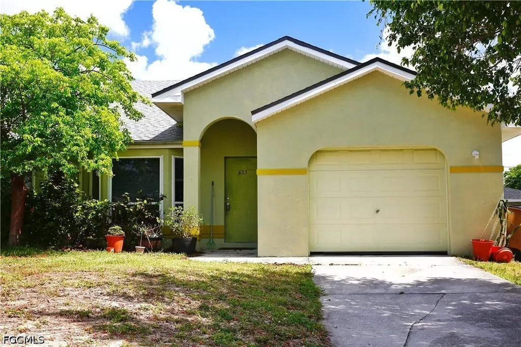 631/633 SE Van Loon Terrace Cape Coral FL 33990