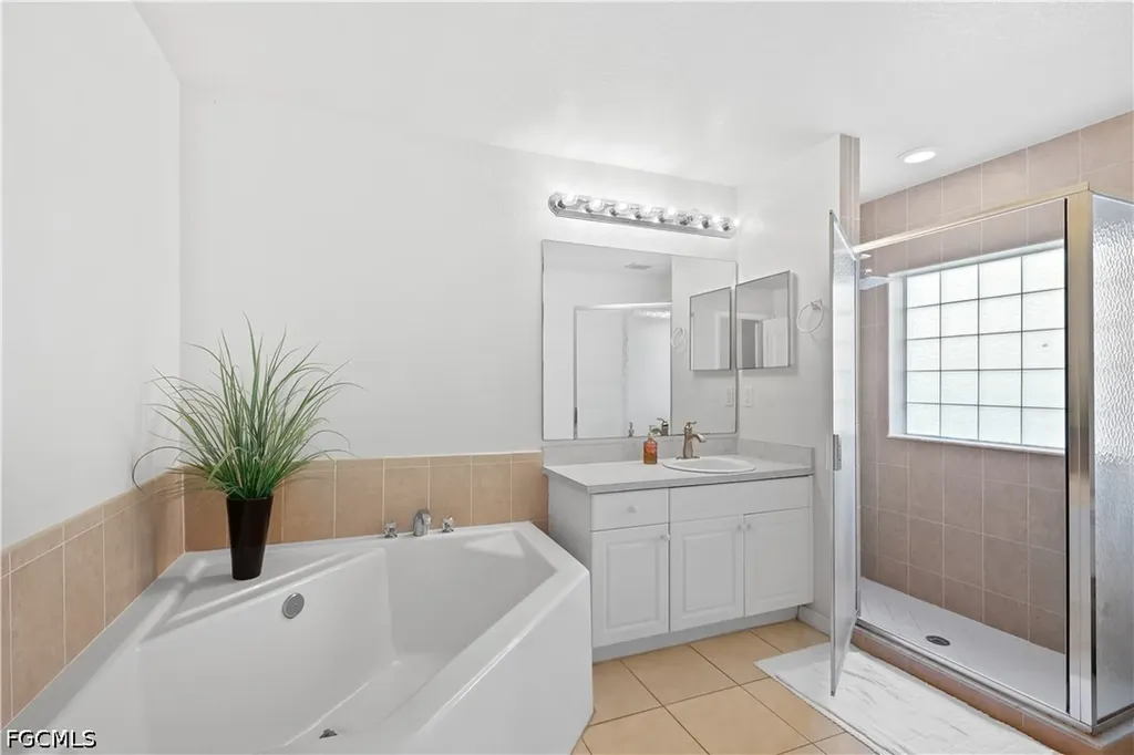 1801 NW 5th Place Cape Coral FL 33993