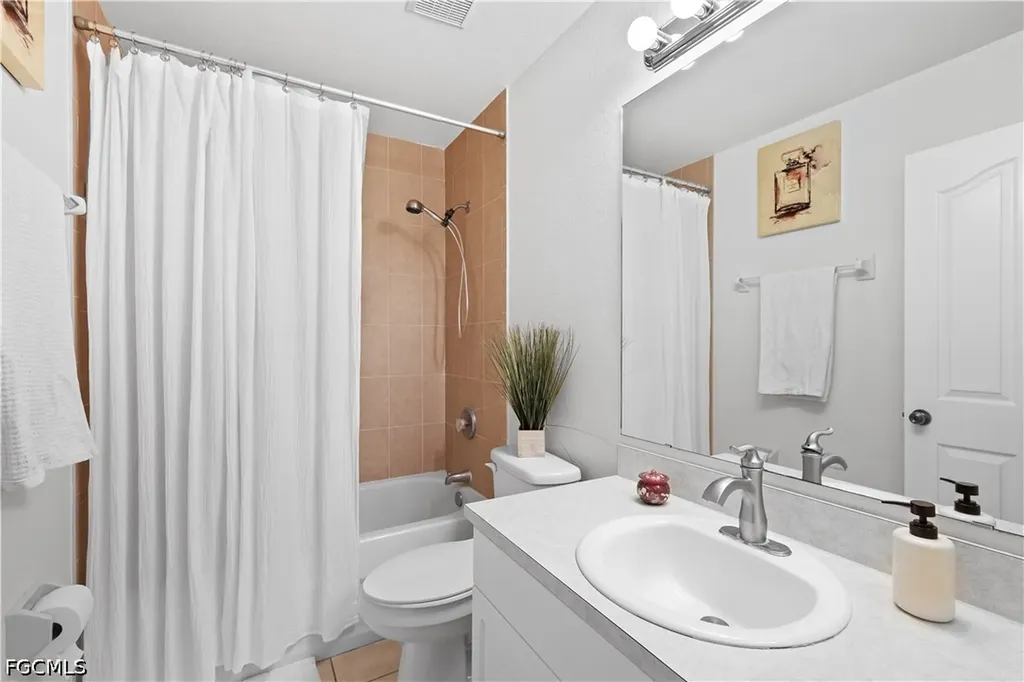 1801 NW 5th Place Cape Coral FL 33993