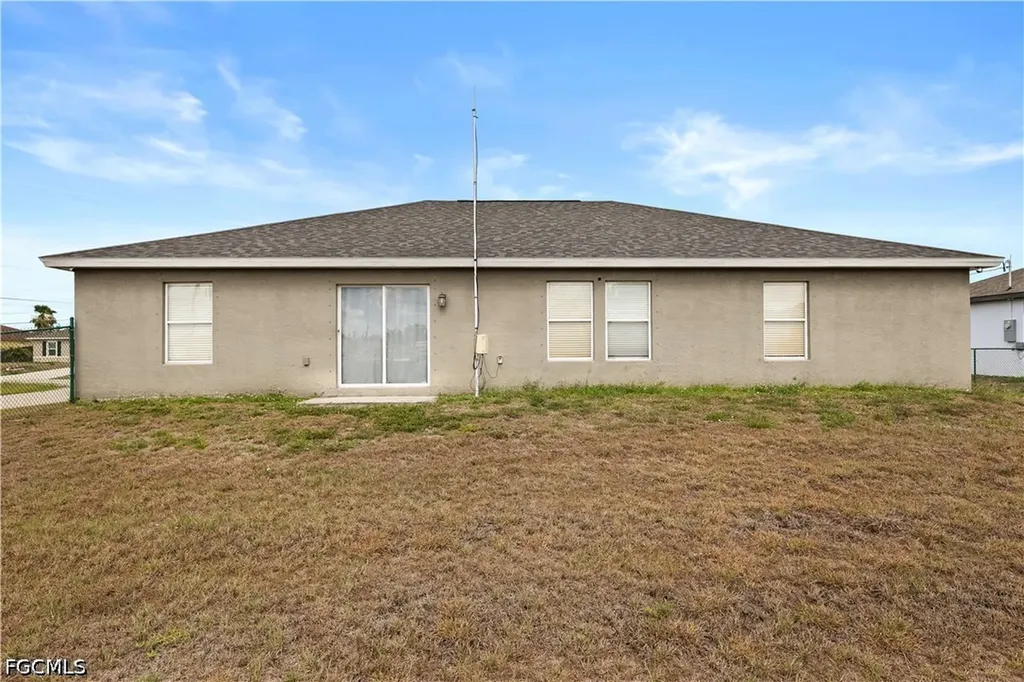 1801 NW 5th Place Cape Coral FL 33993