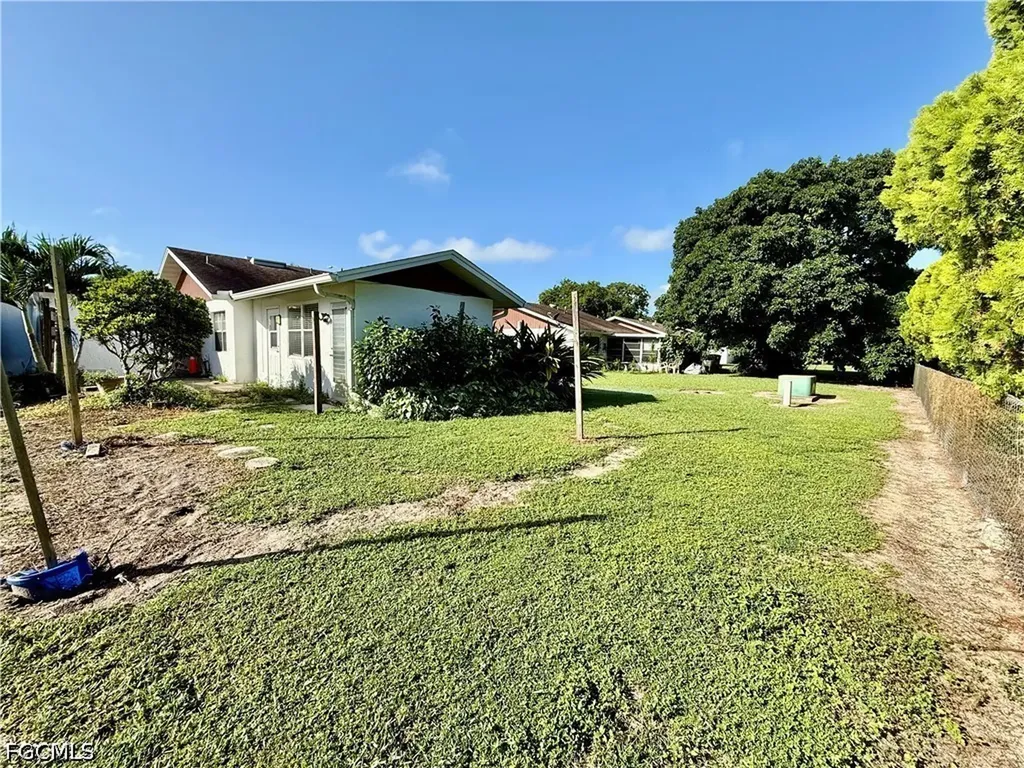 9 Palm Boulevard Lehigh Acres FL 33936