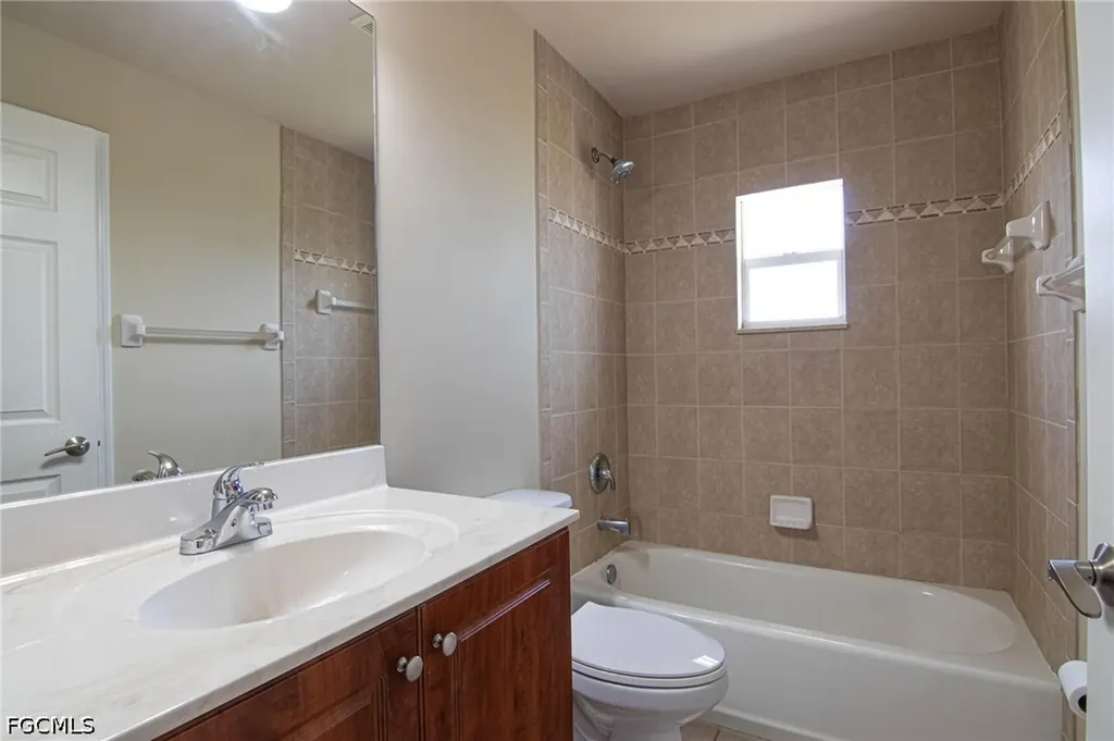 2009 NW 41st Avenue Cape Coral FL 33993