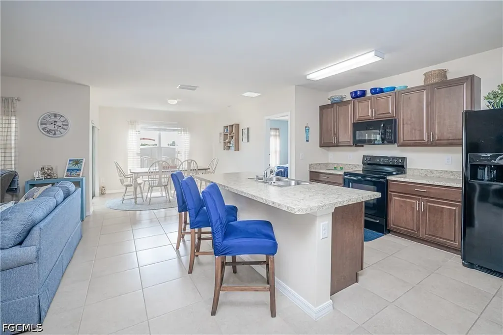 1018 NW 19th Street Cape Coral FL 33993