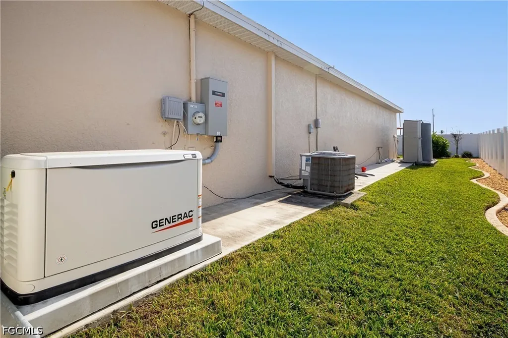 1018 NW 19th Street Cape Coral FL 33993