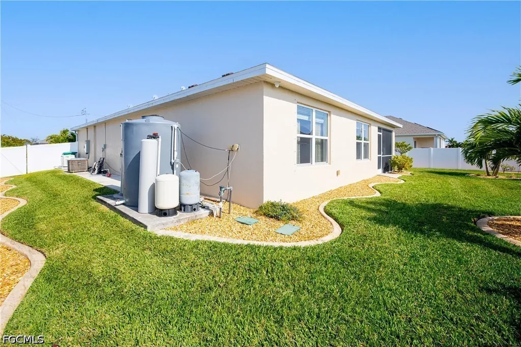 1018 NW 19th Street Cape Coral FL 33993