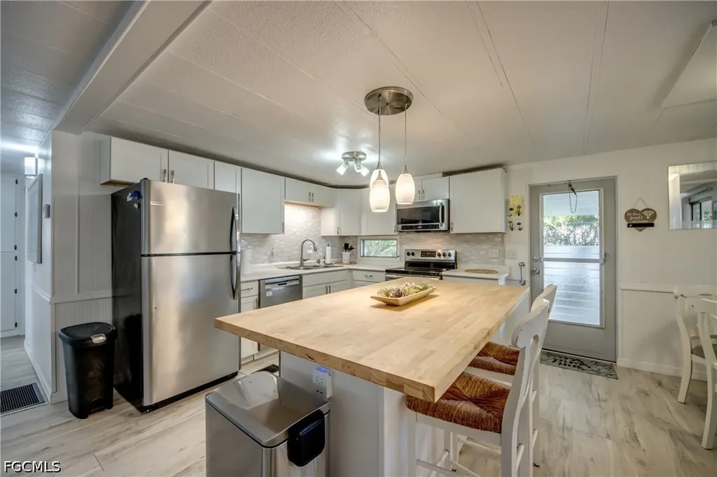 5510 Back Bay Bend North Fort Myers FL 33917