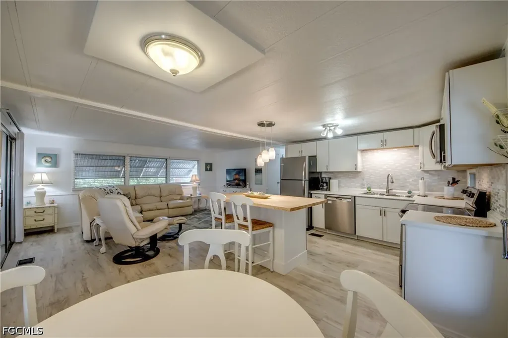5510 Back Bay Bend North Fort Myers FL 33917