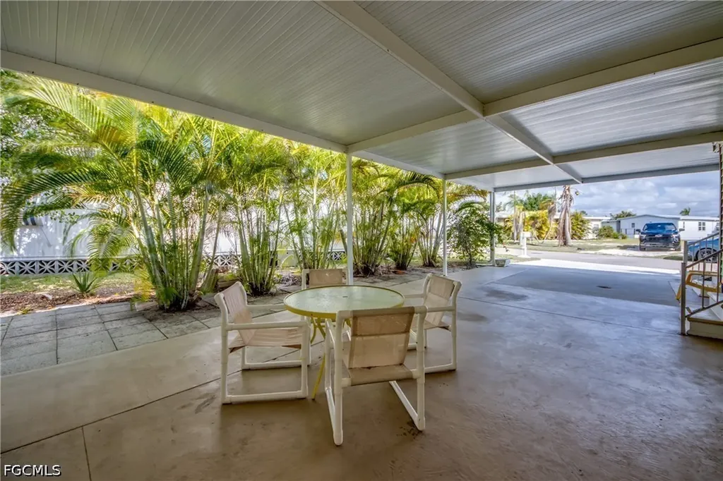 5510 Back Bay Bend North Fort Myers FL 33917