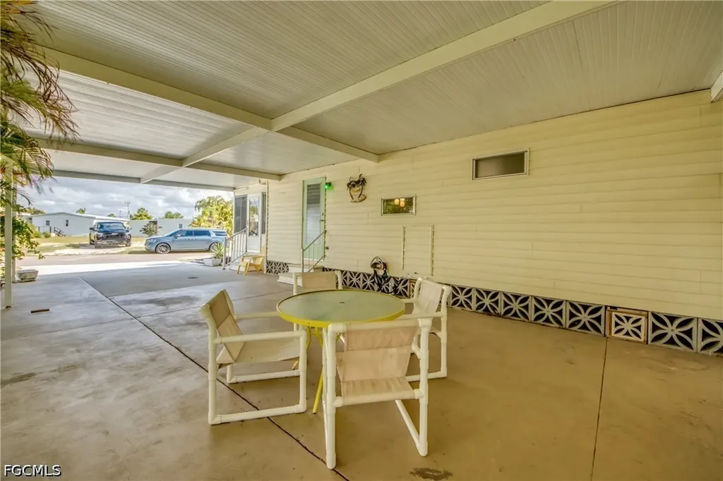 5510 Back Bay Bend North Fort Myers FL 33917