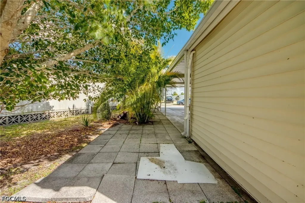 5510 Back Bay Bend North Fort Myers FL 33917