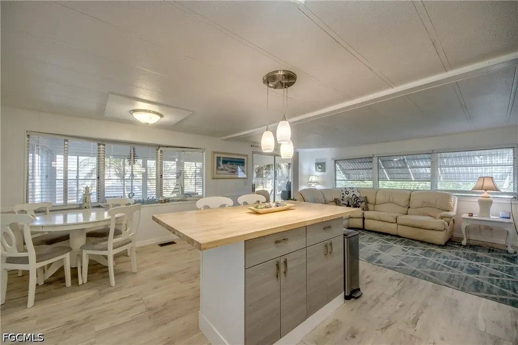 5510 Back Bay Bend North Fort Myers FL 33917