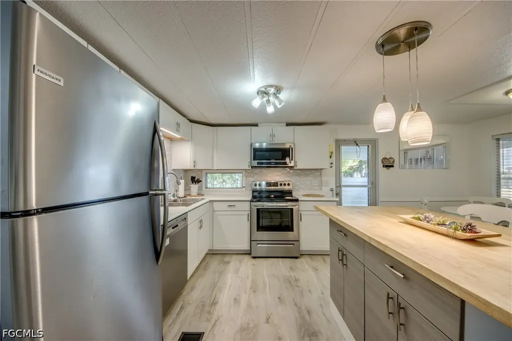 5510 Back Bay Bend North Fort Myers FL 33917