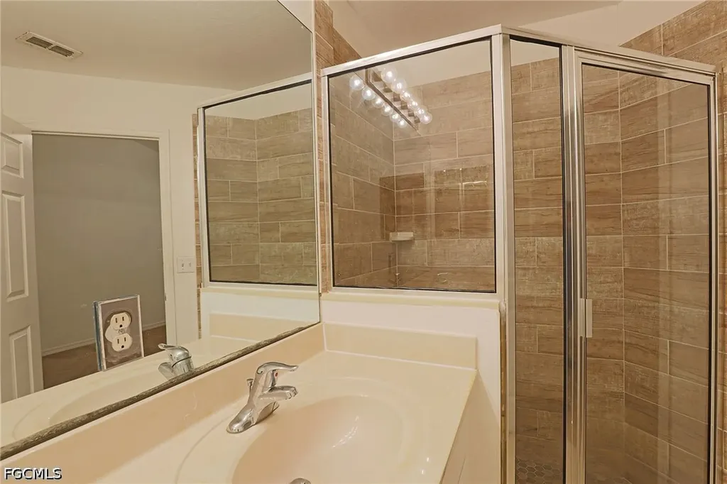 8205 Pacific Beach Drive Fort Myers FL 33966
