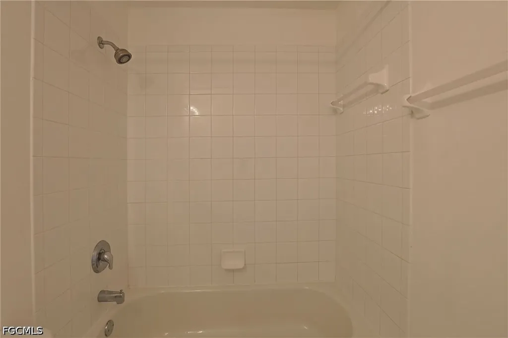 8205 Pacific Beach Drive Fort Myers FL 33966