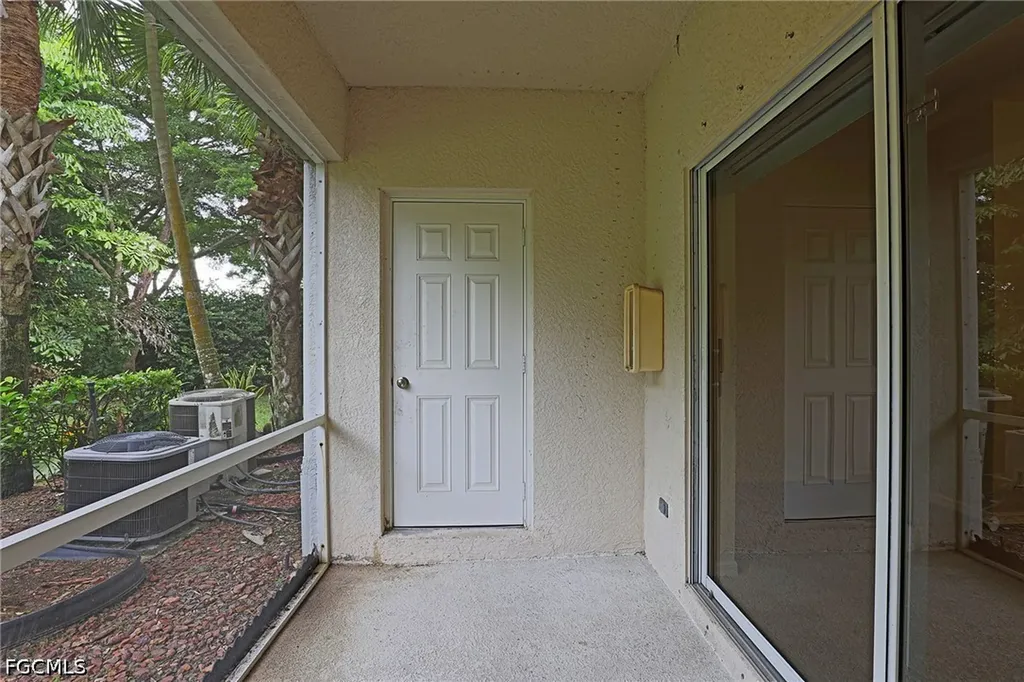 8205 Pacific Beach Drive Fort Myers FL 33966