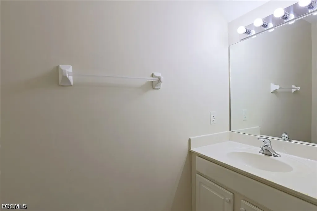 8205 Pacific Beach Drive Fort Myers FL 33966