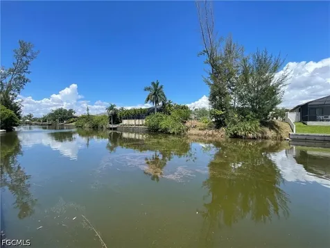 2111 SW 17th Place Cape Coral FL 33991