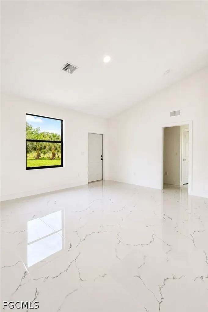 3052 S Beechwood Circle Labelle FL 33935