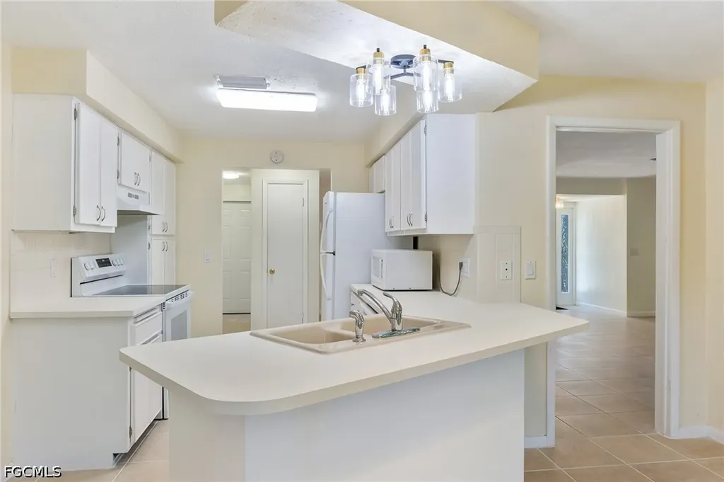 5661 Eichen Circle E Fort Myers FL 33919