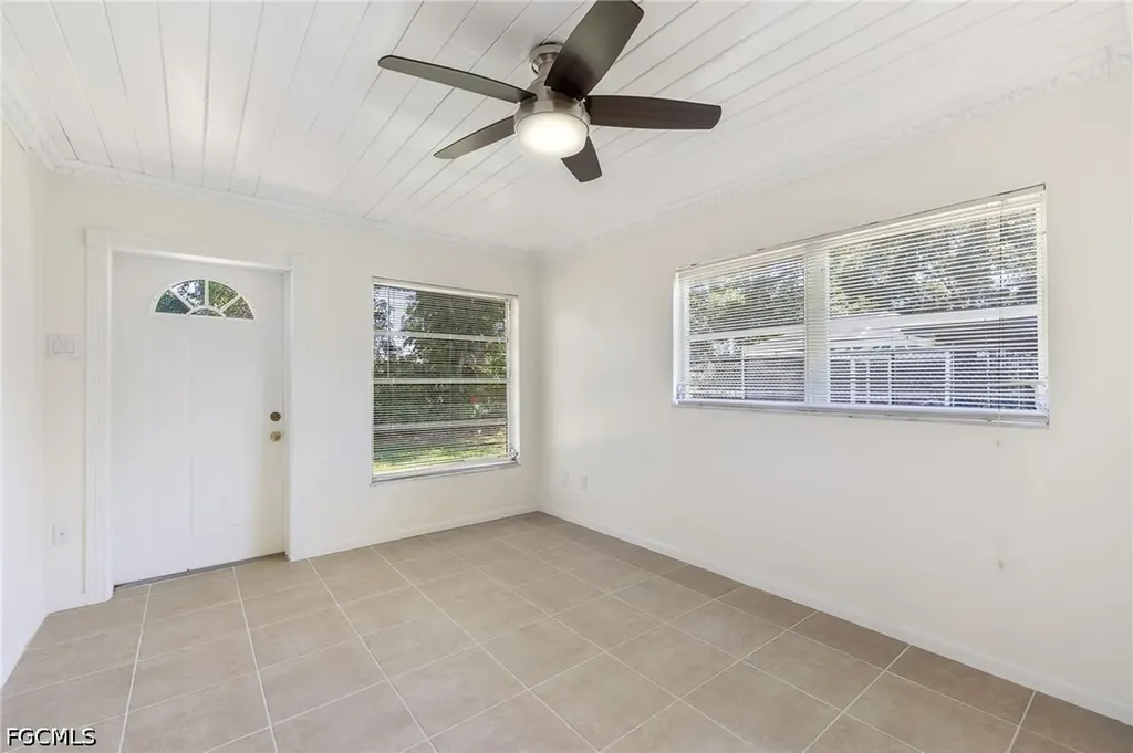 5661 Eichen Circle E Fort Myers FL 33919