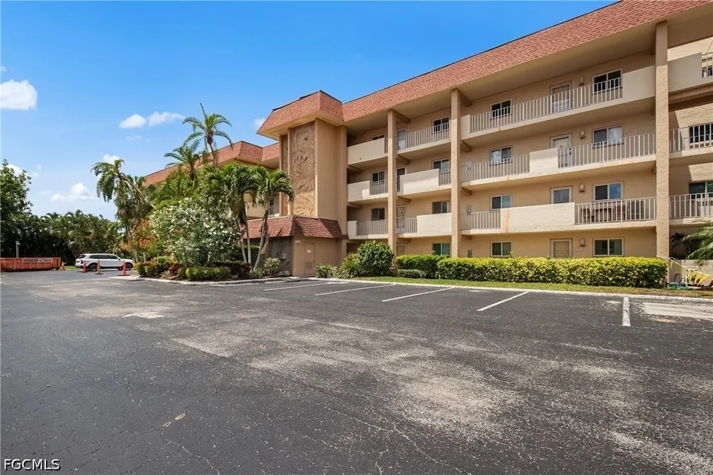 4309 Mariner Way Fort Myers FL 33919