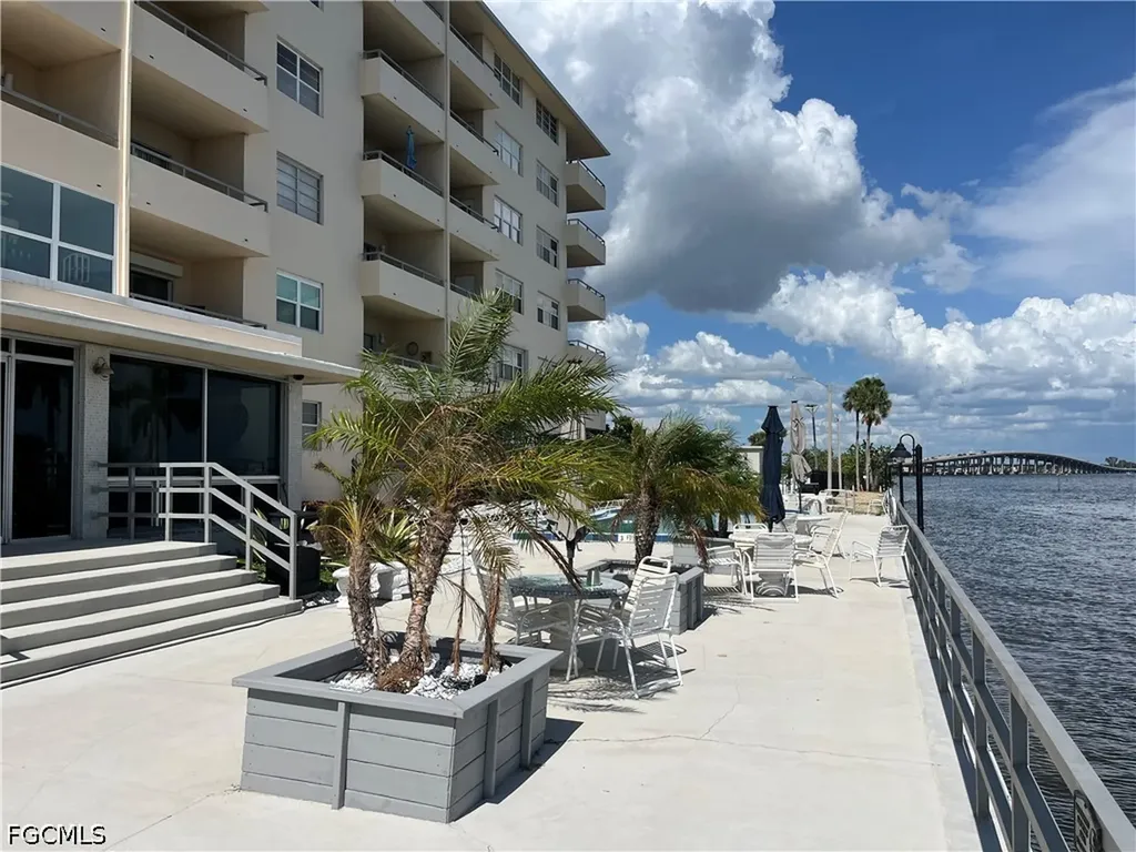 1766 Cape Coral Parkway E Cape Coral FL 33904