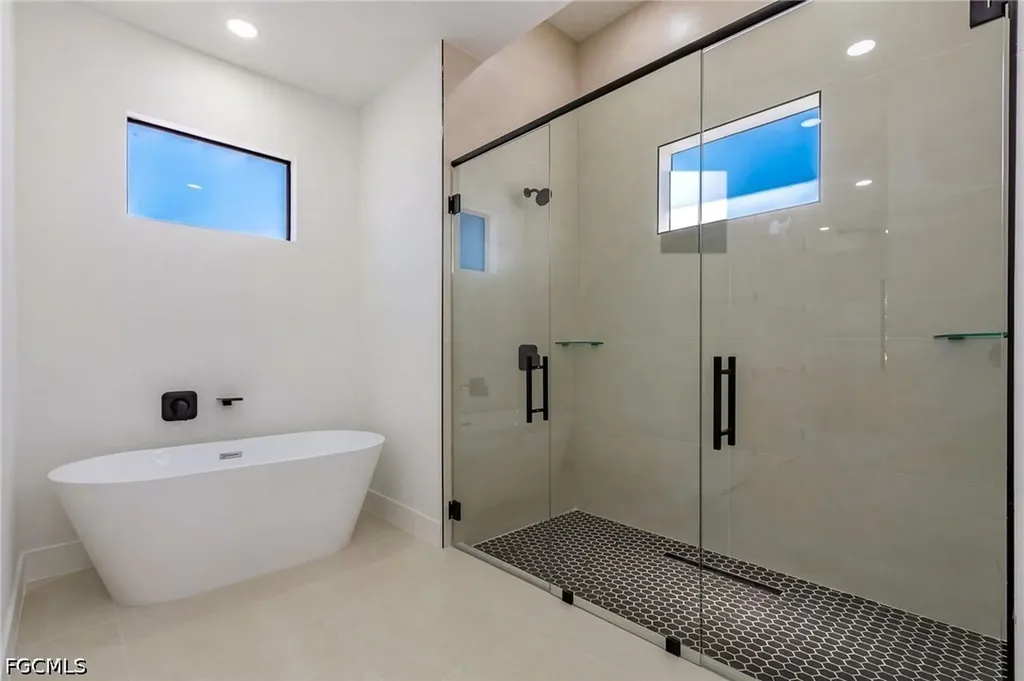 1506 NE 17th Terrace Cape Coral FL 33909
