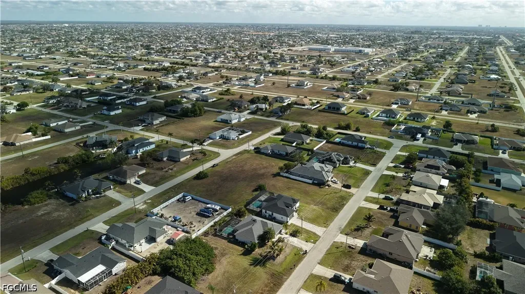 2502 NW 1st Street Cape Coral FL 33993