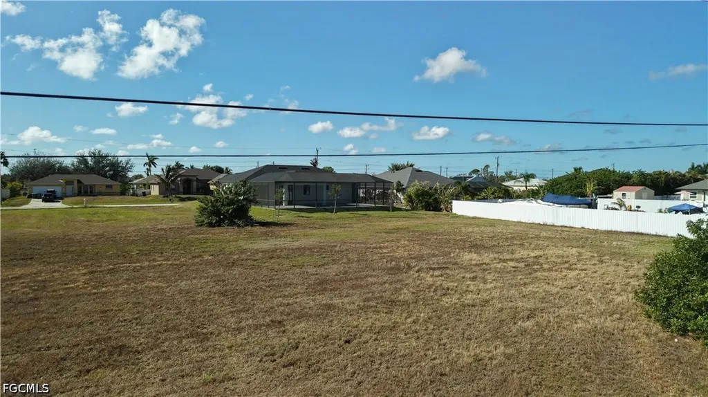 2502 NW 1st Street Cape Coral FL 33993