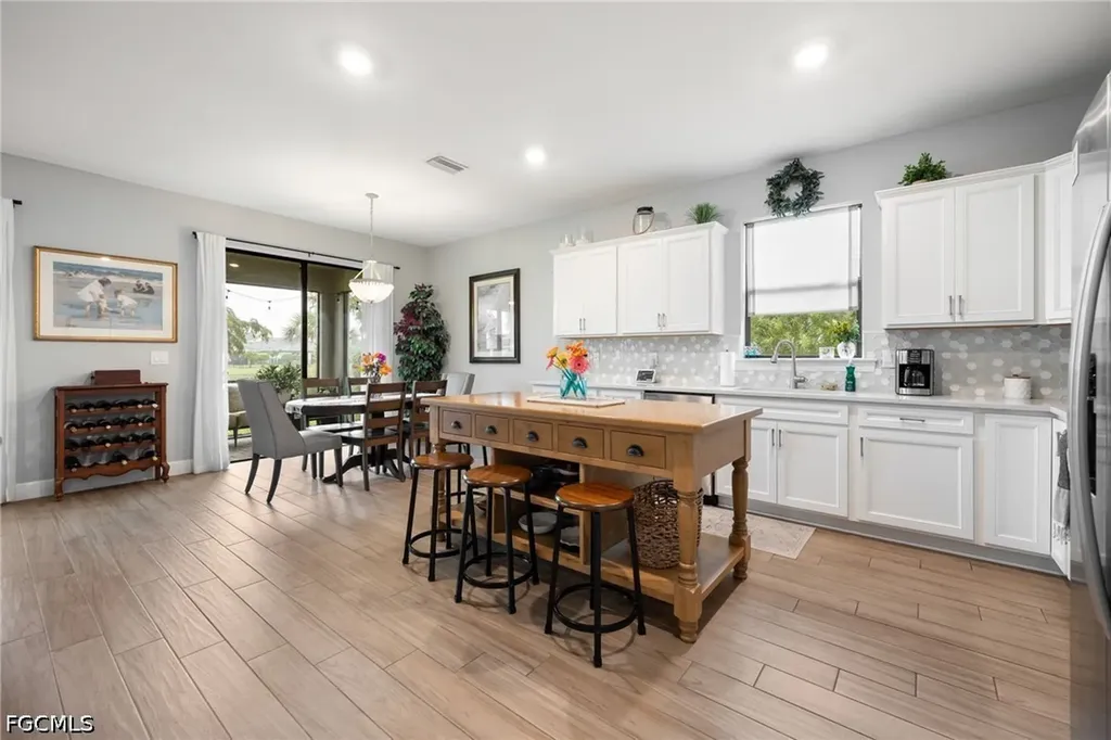 16013 Palmetto Prairie Drive Alva FL 33920