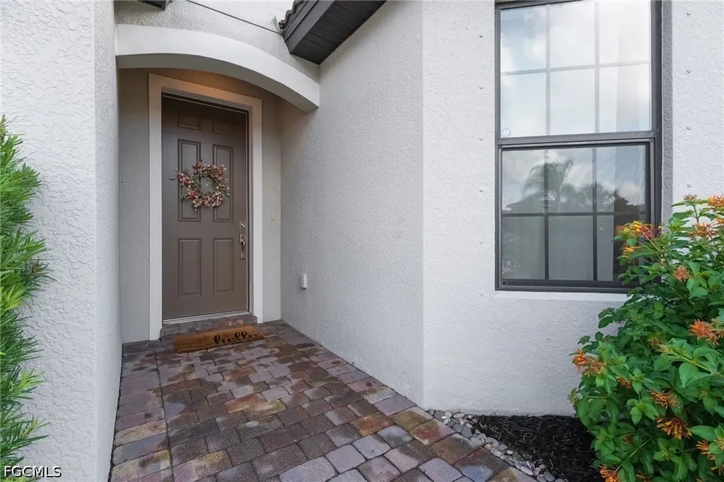 16013 Palmetto Prairie Drive Alva FL 33920